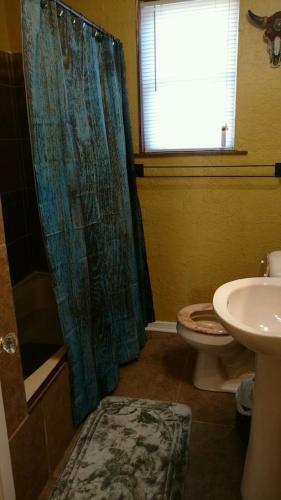 4 Bed Cozy Cowboy Home-weekly Rates! 2 Mi To Post