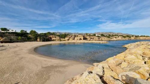 Apartamento A 300m De La Playa Con Jard�n.