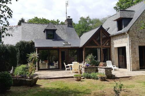 Maison Familiale Et Typique En Bretagne
