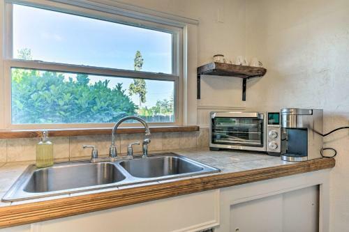 Cozy Grants Pass Home, Walk To Riverside Park