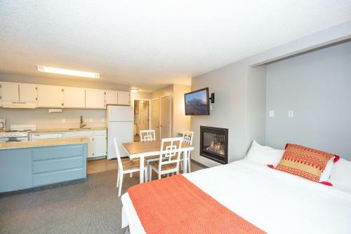 River View 2 Bedroom