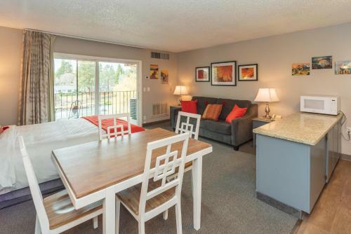 River View 2 Bedroom