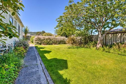 Charming Seaside Abode, Half-mile To Beach!