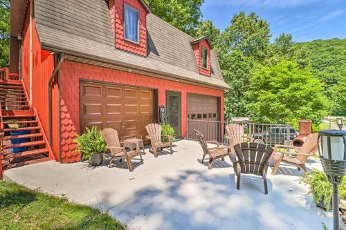 Tamaqua Apartment With Fire Pit And Gas Grill!