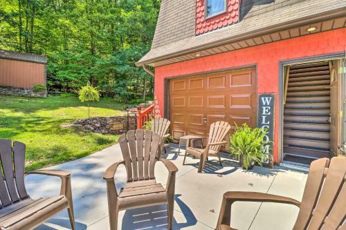 Tamaqua Apartment With Fire Pit And Gas Grill!