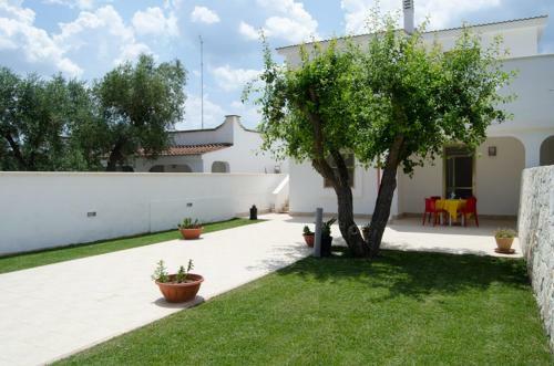 Villa Maria Con Piscina A Torre Colimena