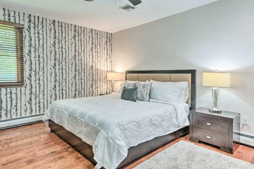 East Stroudsburg Home With Decks And Private Pond