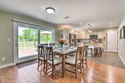 East Stroudsburg Home With Decks And Private Pond