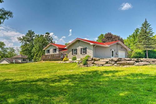 East Stroudsburg Home With Decks And Private Pond