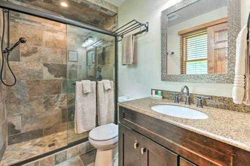 East Stroudsburg Home With Decks And Private Pond