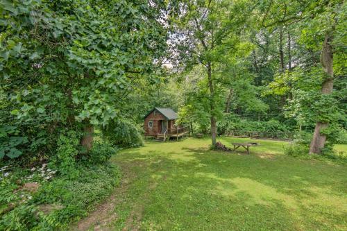 Apartamento Tranquil Creekside Tiny Home In Dutch Country