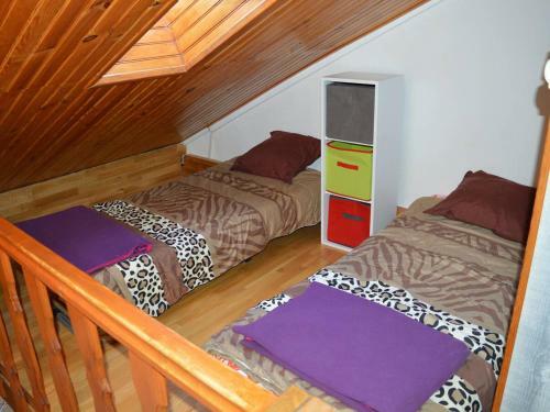 Chalet Les Angles, 3 Pi�ces, 4 Personnes - Fr-1-593-77