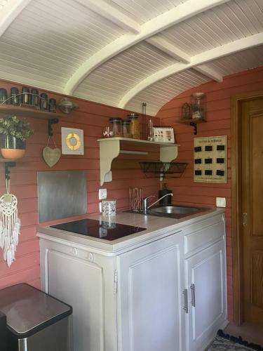 Roulotte En Bois Sud France