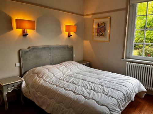 Agr�able Maison De Ville Avec Chemin�e Et Jardin
