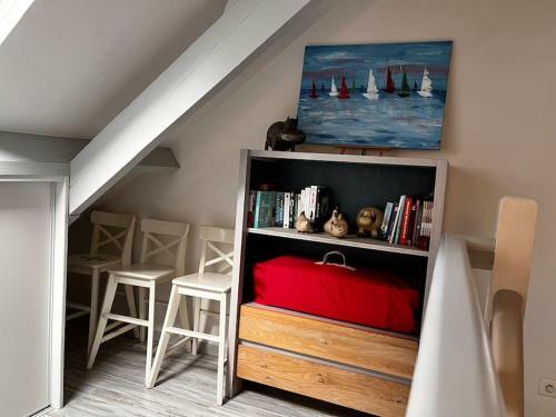 Agr�able Maison De Ville Avec Chemin�e Et Jardin