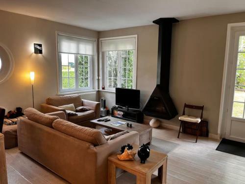 Agr�able Maison De Ville Avec Chemin�e Et Jardin