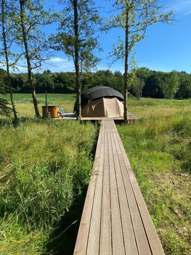 D�me Wigwam Et Son Bain Nordique