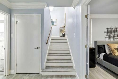 Wow, Brand New, Luxurious, At&t Dfw Home- Book Now!!!