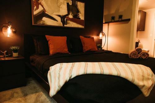 Apartamento Speakeasy And Come In. Designer Space W/ King Bed