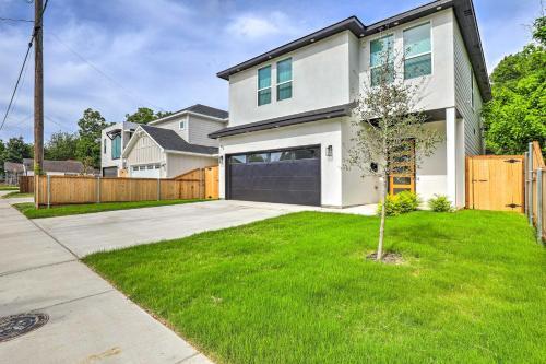 Chic And Spacious Dallas Getaway, 3 Mi To Dtwn!