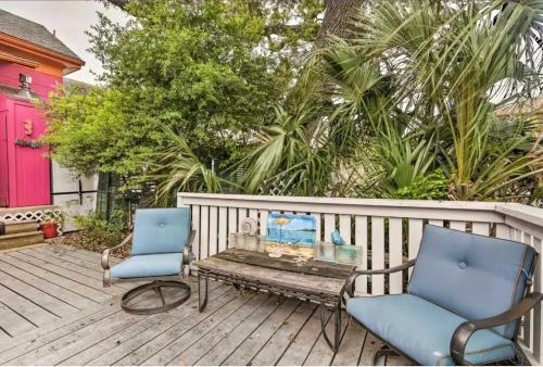 Charming Garden Cottage With Porretto Beach Pass!