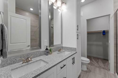 Apartamento Vivant - 2br - Mueller Luxe & Modern King Suites