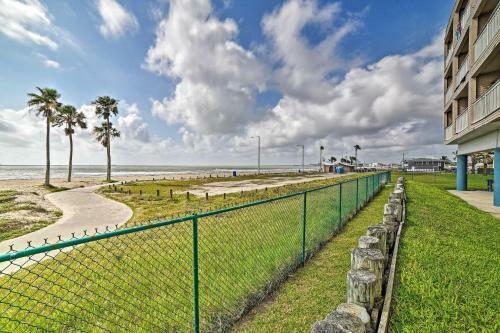 Apartamento Corpus Christi Condo With Community Amenities!