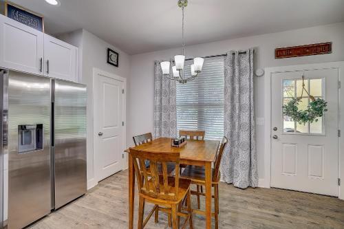 Hogan Circle Condo #15