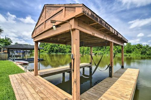 Montgomery Home On The Water With Boat Lift!