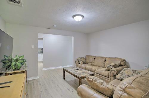Pet-friendly Retreat About 2 Mi To Lake Conroe!