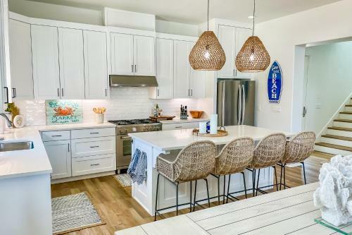 Foxtail Poolside Escape Reserve At St Charles Bay