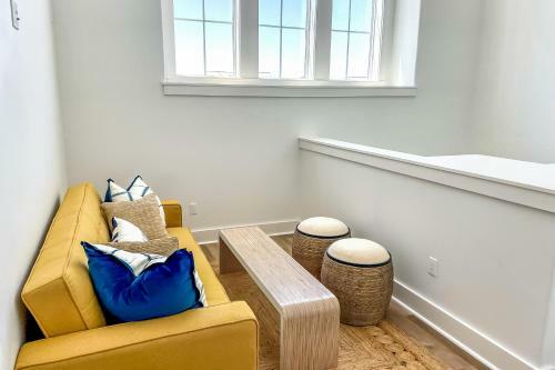 Foxtail Poolside Escape Reserve At St Charles Bay