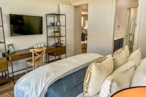 Foxtail Poolside Escape Reserve At St Charles Bay