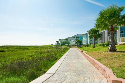 Foxtail Poolside Escape Reserve At St Charles Bay