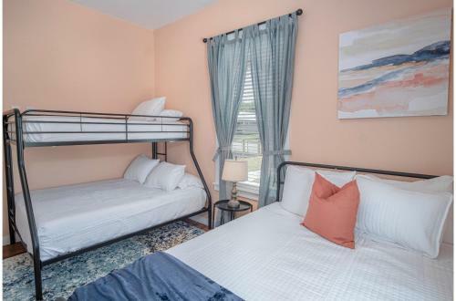 Comfy And Incredible Fenced 2br 2 Ba Near Downtown