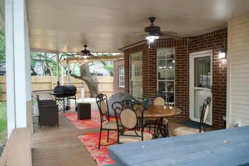 Rare Find Luxurious Cosy Home 5 Bed 3 Bath