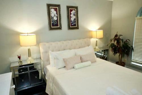 Rare Find Luxurious Cosy Home 5 Bed 3 Bath