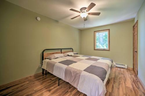 Peaceful Getaway With Lake Access Near Hiking!