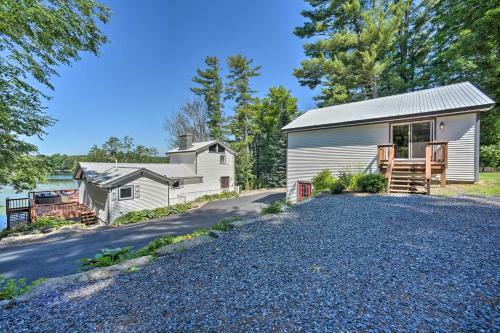 Peaceful Getaway With Lake Access Near Hiking!