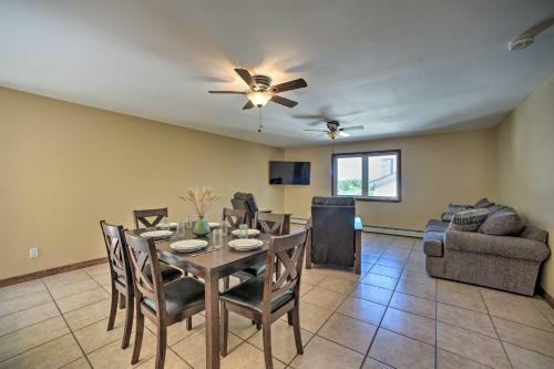 Peaceful Getaway With Lake Access Near Hiking!