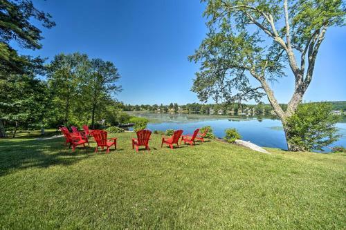 Peaceful Getaway With Lake Access Near Hiking!