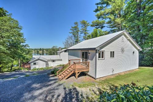 Peaceful Getaway With Lake Access Near Hiking!