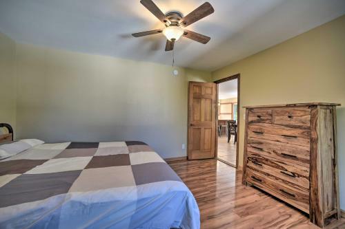 Peaceful Getaway With Lake Access Near Hiking!