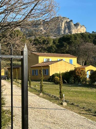 Villa Maison Des Arches-maison De Vacances Dans Le Luberon