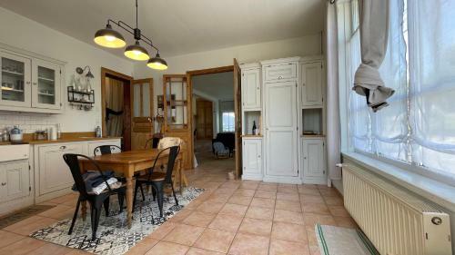 Villa Au Beau Site � Proximit� De La Plage