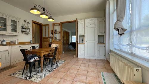 Villa Au Beau Site � Proximit� De La Plage