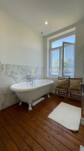 Villa Au Beau Site � Proximit� De La Plage