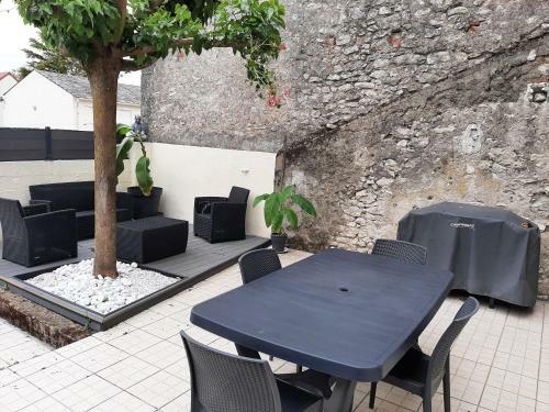 Maison De Village Avec Terrasse Et 3 Chambres