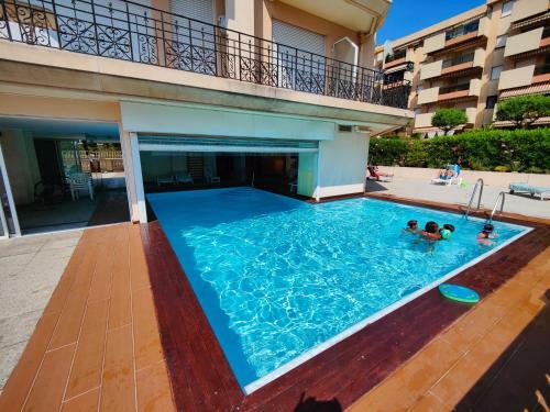 Apartamento Le Coq Bleu D'azur - Les Pieds Dans L'eau !