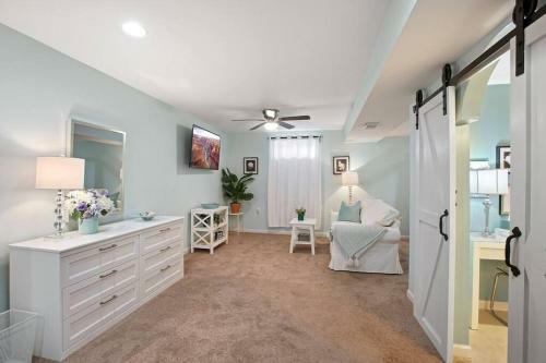 Adorable And Cozy 1 Bedroom Apartment